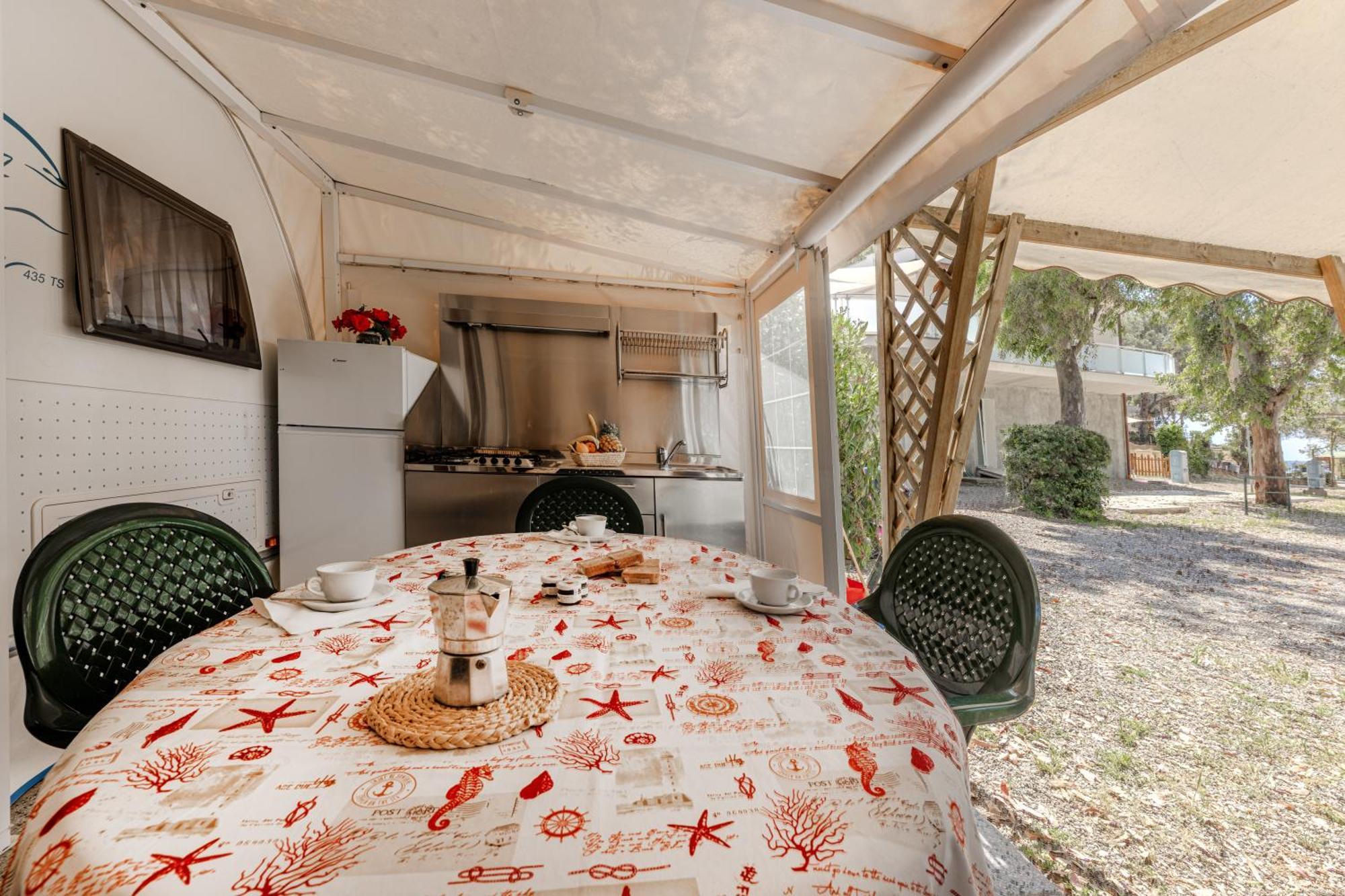 Camping Bungalow Lido Hotel Capoliveri  Exterior photo